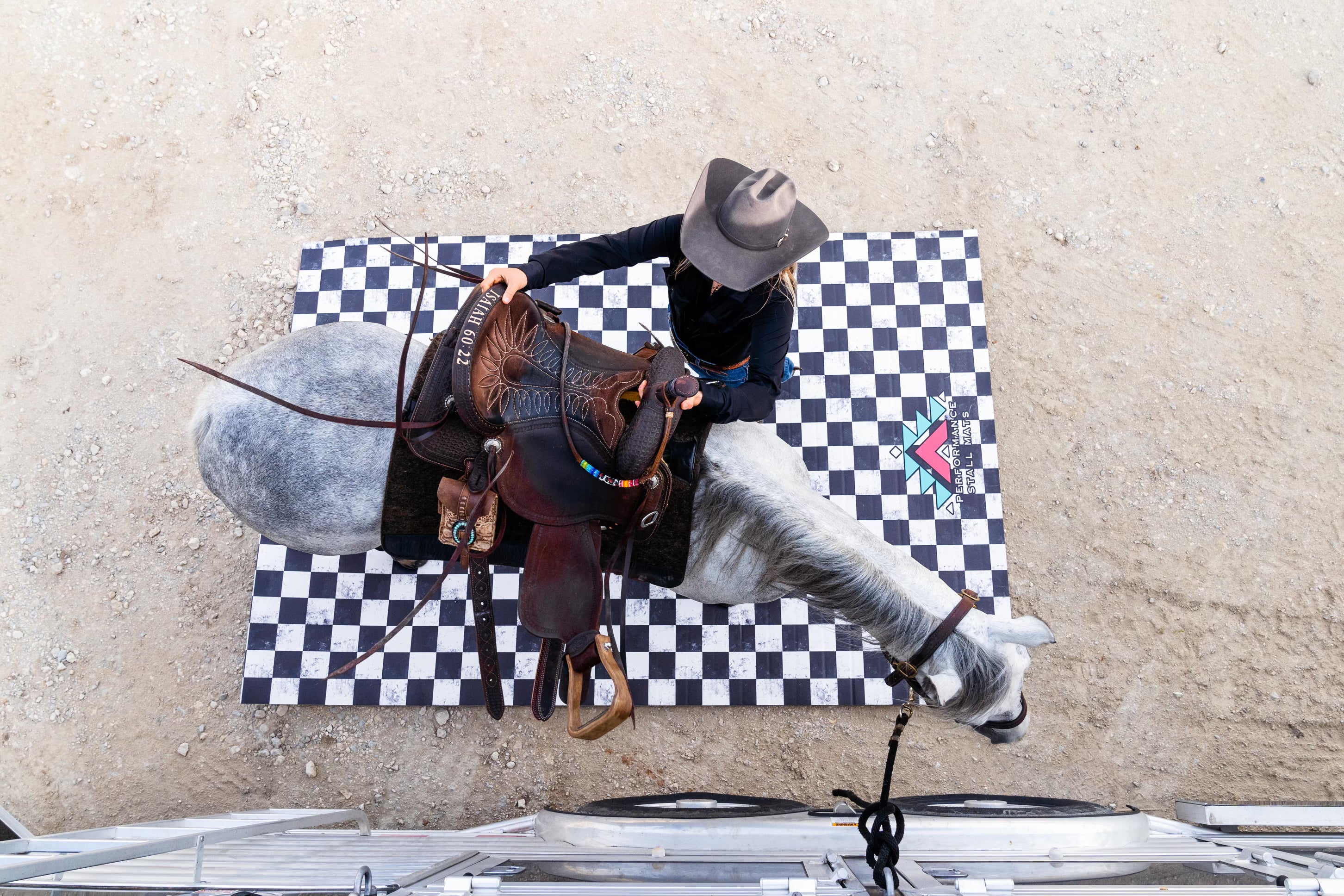 Checkered Design 5x10 Portable Stall Mat – Lightweight Roll-Up Mat for Horse Stalls, Events, and Trailers