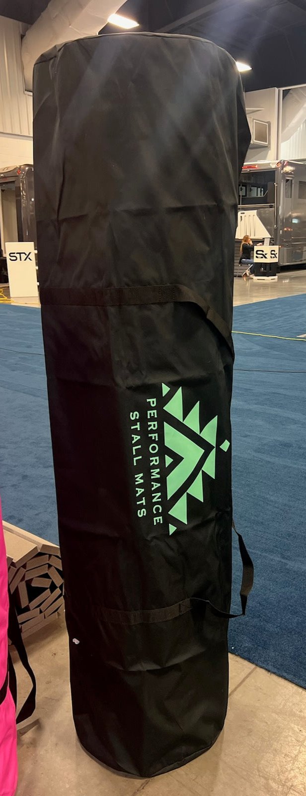 storage bag 6x9 β Roll-up stall mat for horses, grooming, or travel setups