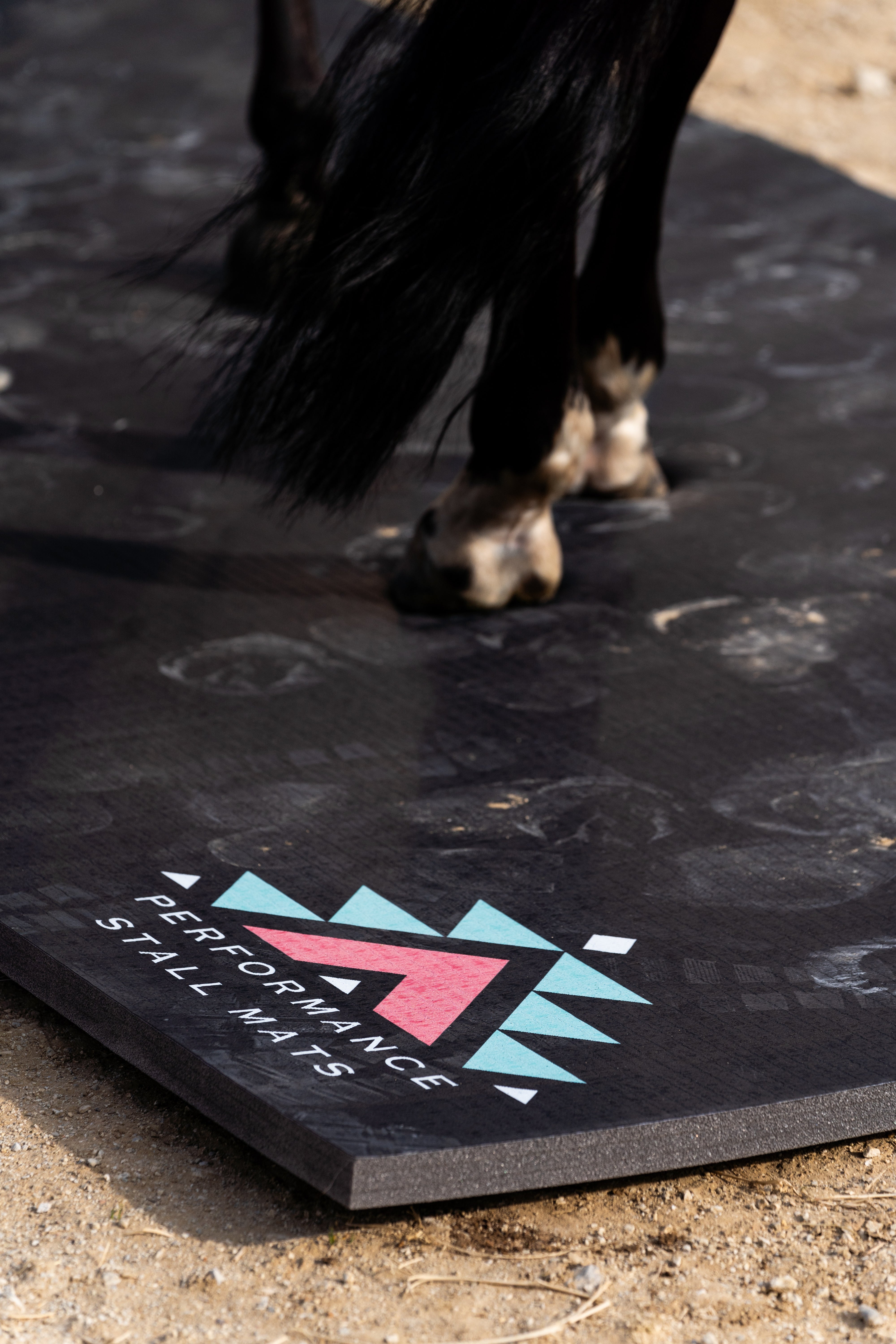 6x9 CN PRODUCTIONS-CORE ARENA Portable Stall Mat Black